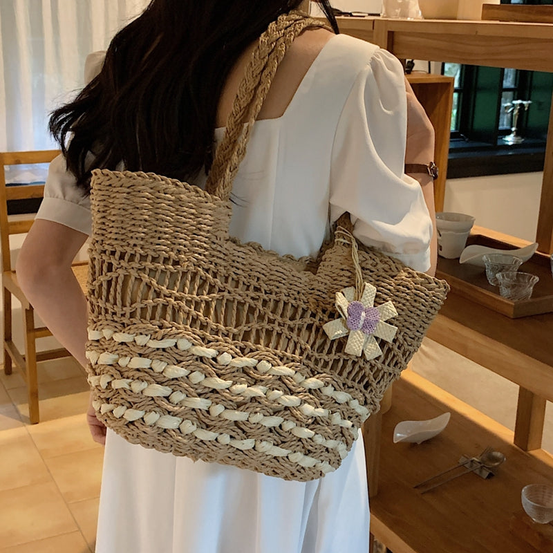 Modern Beach Straw Tote for Summer Brown