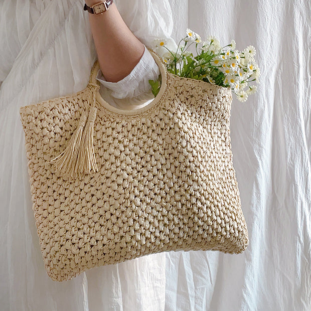 White Large Straw Tote Bag with Tassel