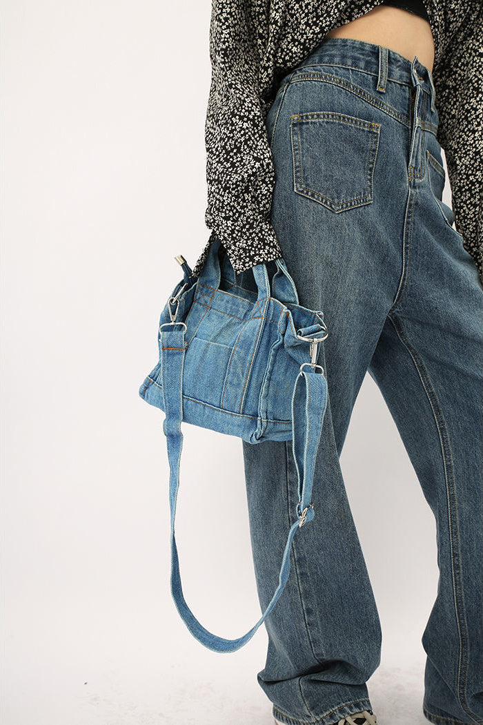 Denim Jeans Purse Cool Girl Hardware in Drop Ship Denim Mini Bags 2023