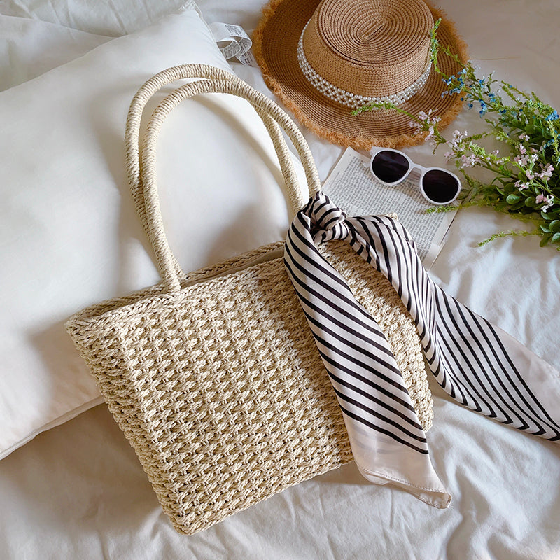 White Market Basket StrawTote Bag with Zipper