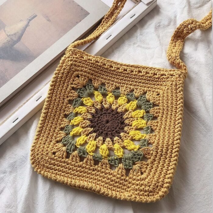 Crochet Sunflower Pattern Crossbody Bag Yellow