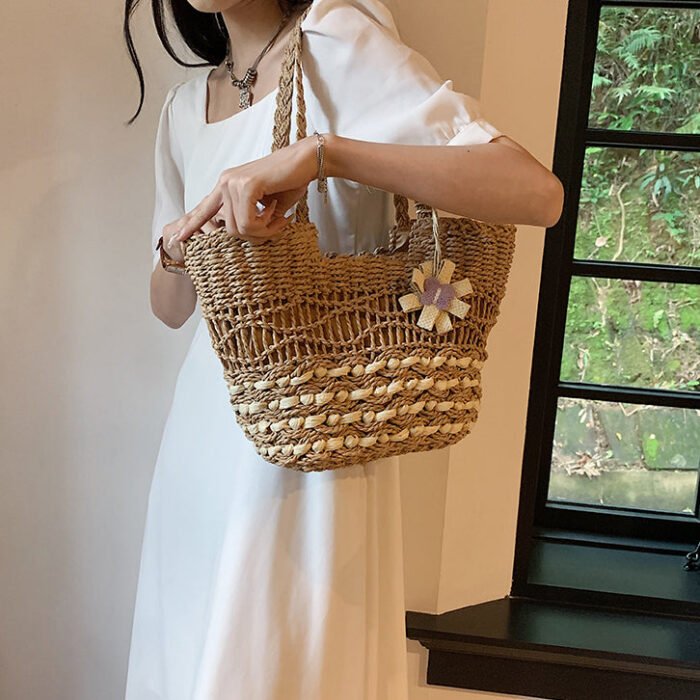 Modern Beach Straw Tote for Summer Brown