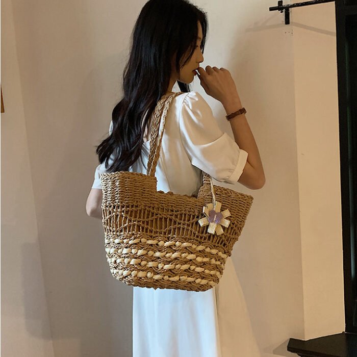 Modern Beach Straw Tote for Summer Brown