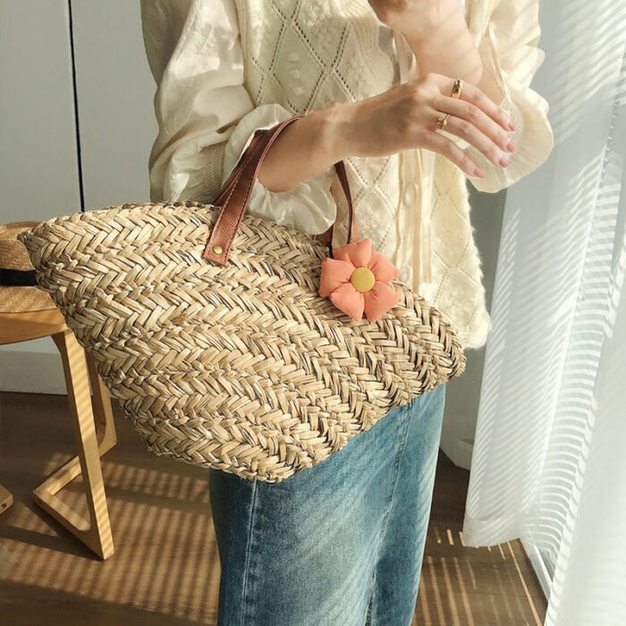 Magnetic Buckle Dumpling Woven Straw Bag